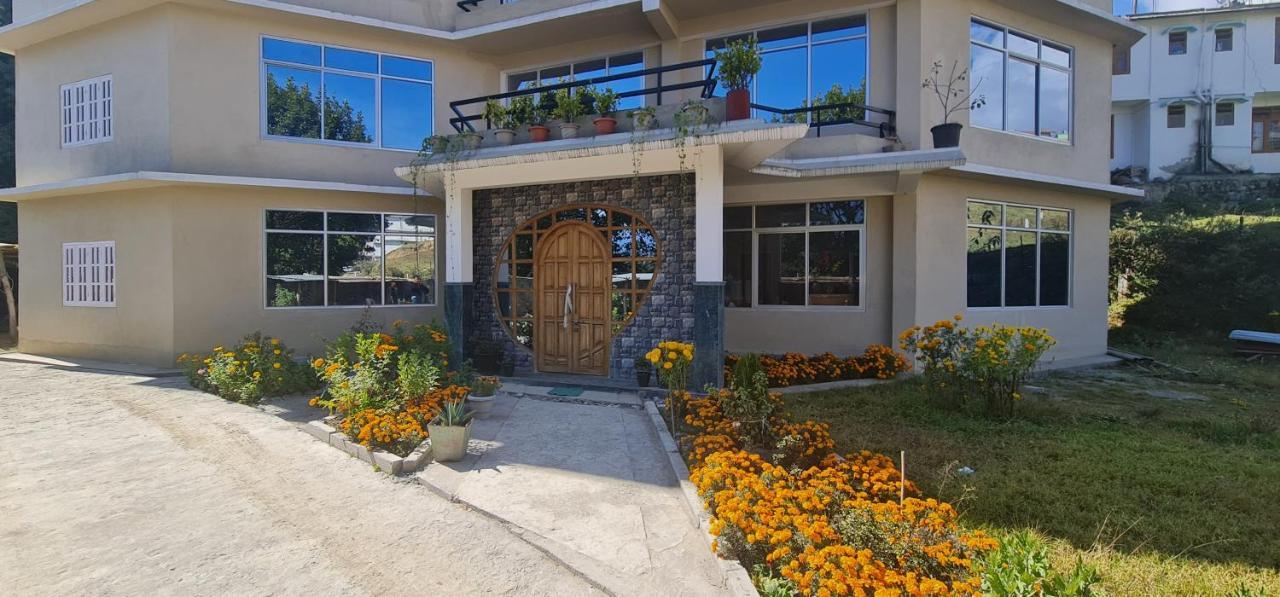Dewa Elegance Hotell Tawang Exteriör bild